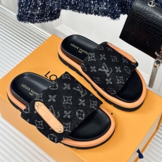 Louis Vuitton Slippers